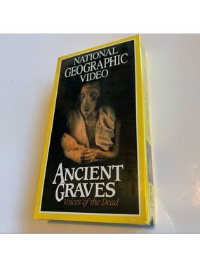 NATIONAL GEOGRAPHIC Ancient Graves science history